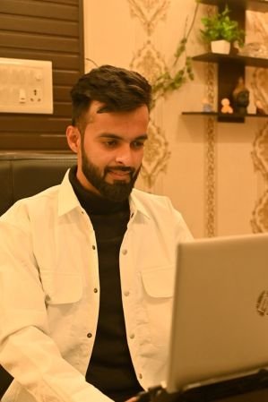 Nitesh.JPG